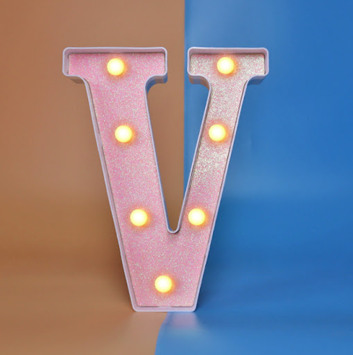 V