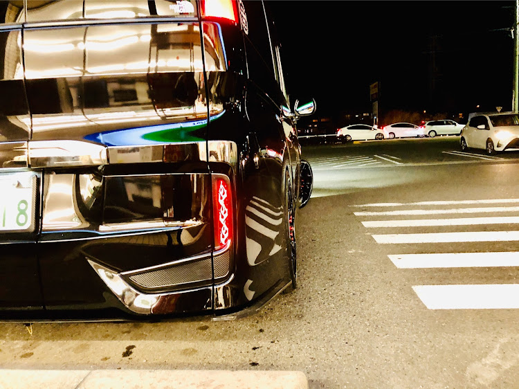 ステップワゴンの今夜が山田さんが投稿したカスタム事例の投稿画像1枚目
