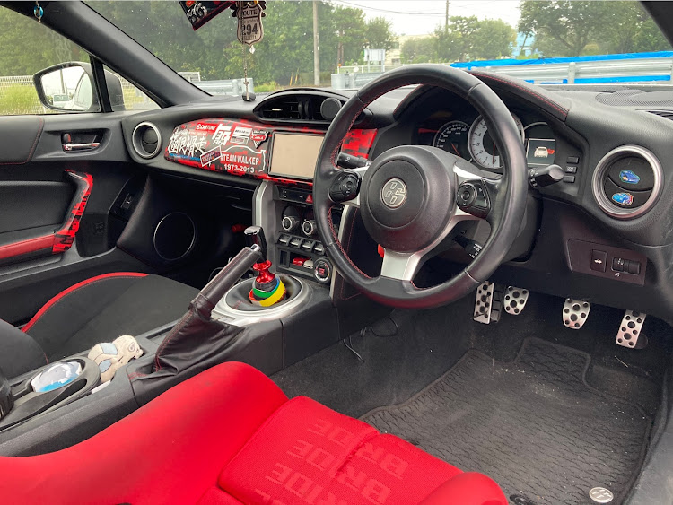 86の毎日楽しく元気にに関するカスタム事例の投稿画像1枚目