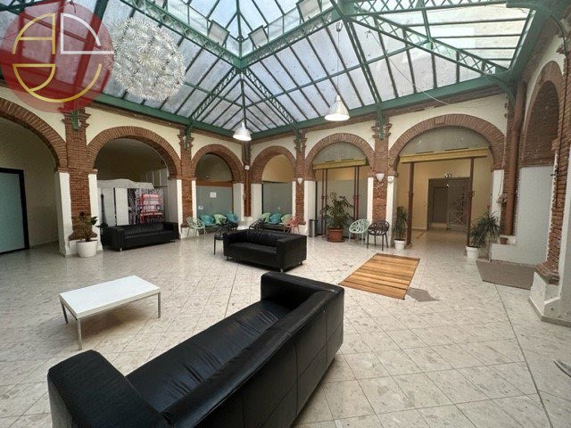 Vente locaux professionnels  300 m² à Toulouse (31000), 1 039 500 €