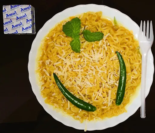 Soupy Cheesy Classic Maggi