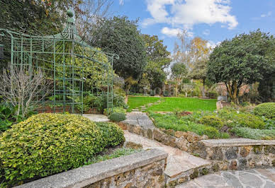 House with garden and terrace 3