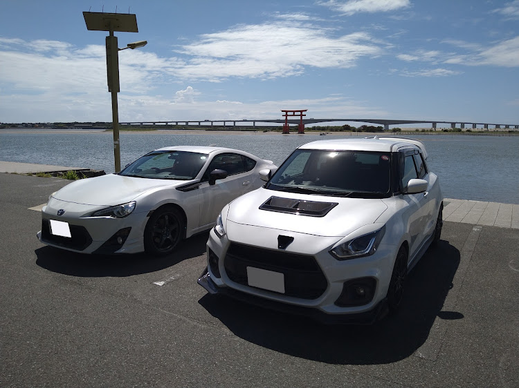 スイフトスポーツの三連休最終日・ツーリング・秋の気配・幼馴染コラボ・海と山と愛車に関するカスタム事例の投稿画像1枚目