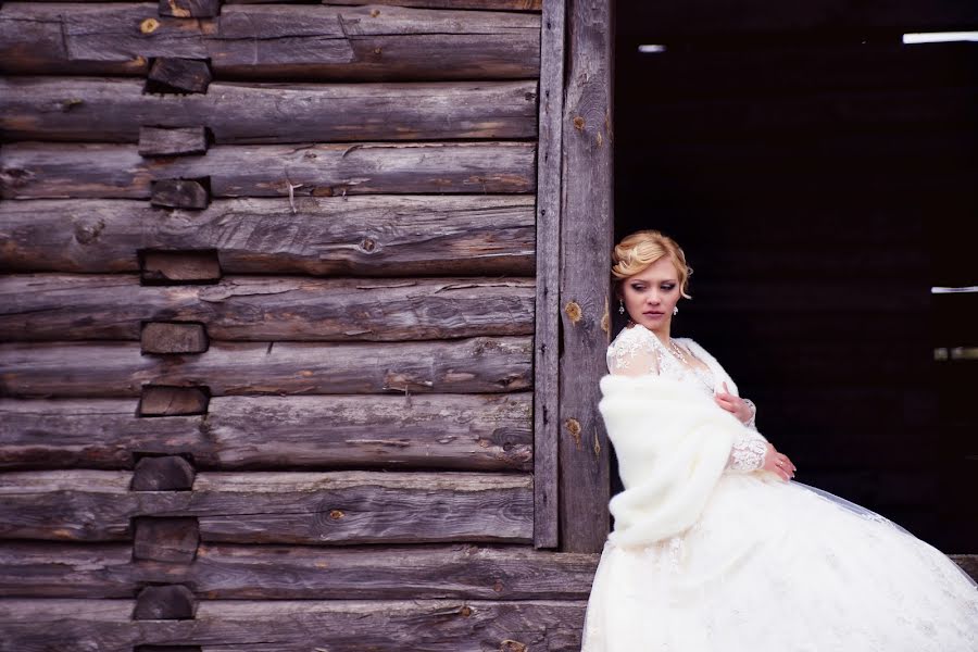 Wedding photographer Valeriya Zakharova (valeria). Photo of 21 December 2013