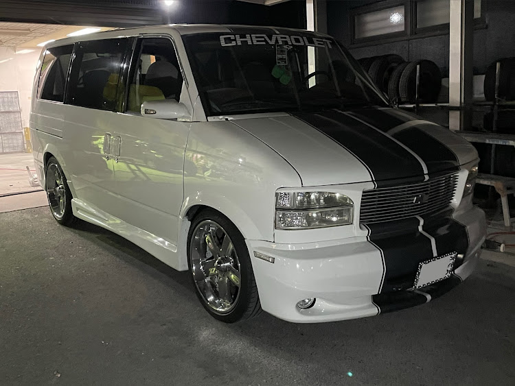 アストロのシボレーアストロ・仕様変更中・作業中・スムージング・乞うご期待に関するカスタム事例の投稿画像1枚目