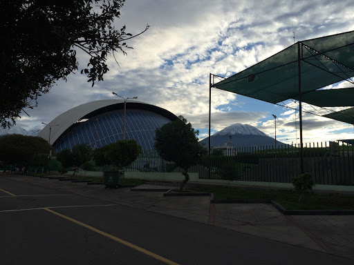 Palacio De Deportes