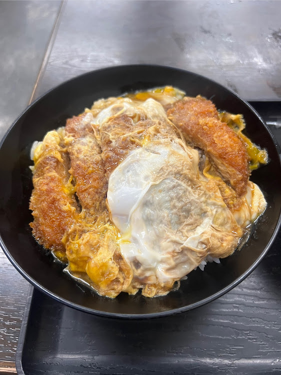 ハイエースバンのハイエース・資さんうどん・かつ丼・うどん・カツ丼セットに関するカスタム事例の投稿画像4枚目
