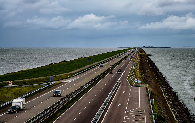 autostrada nel mare di francesco|gallorini