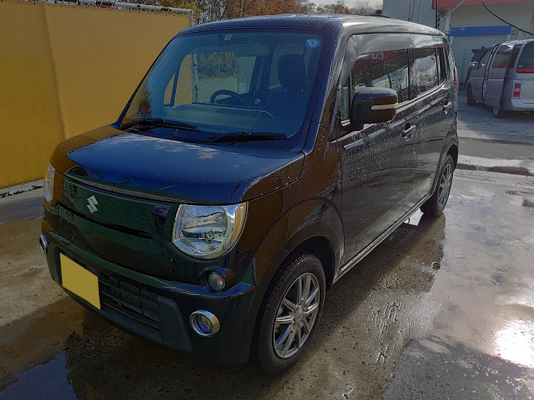 MRワゴンの洗車・黒は手入れが大変に関するカスタム事例の投稿画像1枚目