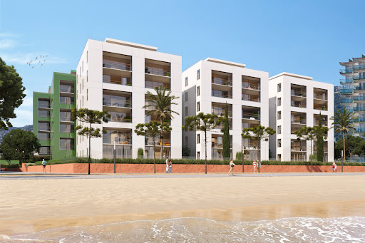 Apartment / penthouse purchase in Platja d'Aro (Spain) - Modern buildings by the sea