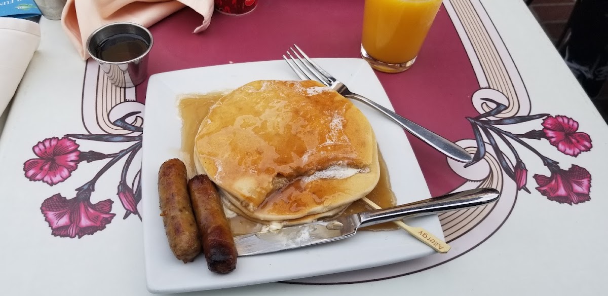 These are some big pancakes! The taste was great, too!