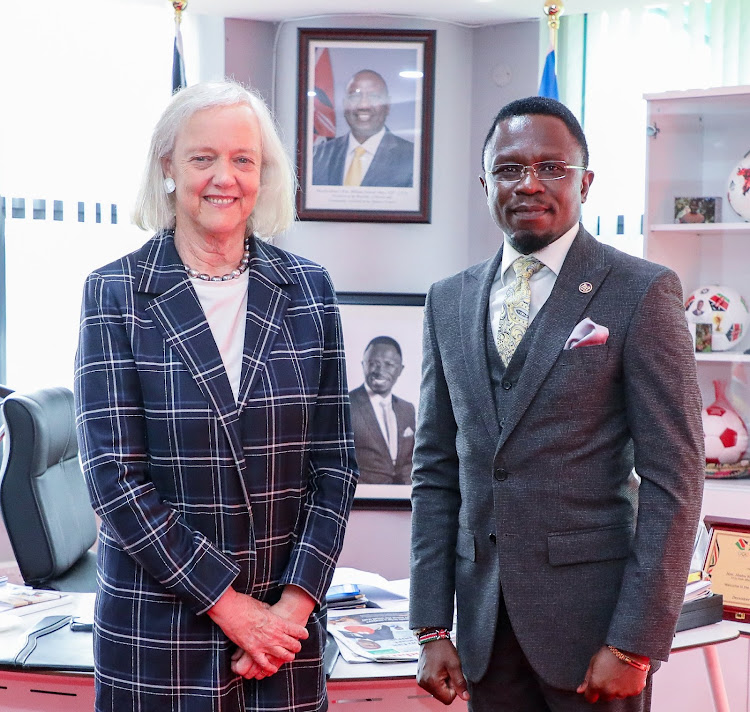 US ambassador to Kenya Meg Whitman and Cabinet Secretary for Sports, Ababu Namwamba during a meeting on February 27.