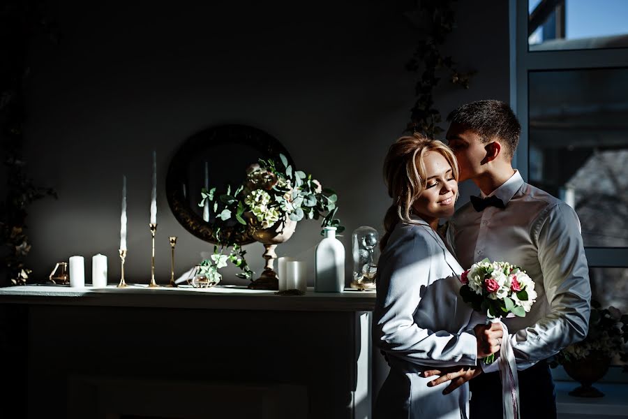 Fotógrafo de casamento Artur Guseynov (photogolik). Foto de 16 de abril 2019