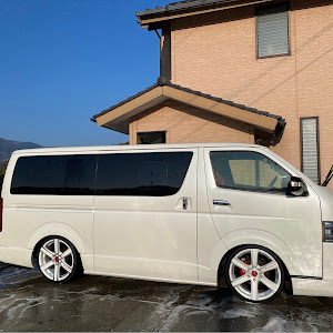 ハイエースバン TRH200V