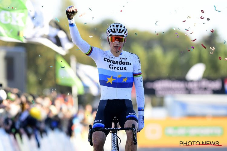 Ook in de regen staat er geen maat op sterke Mathieu van der Poel 