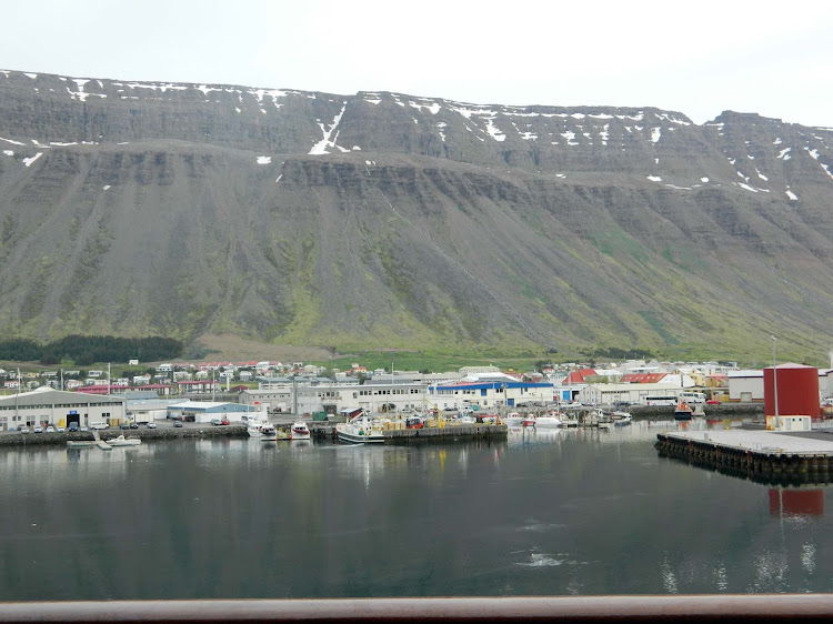 A seaport along the coastline of Iceland. 