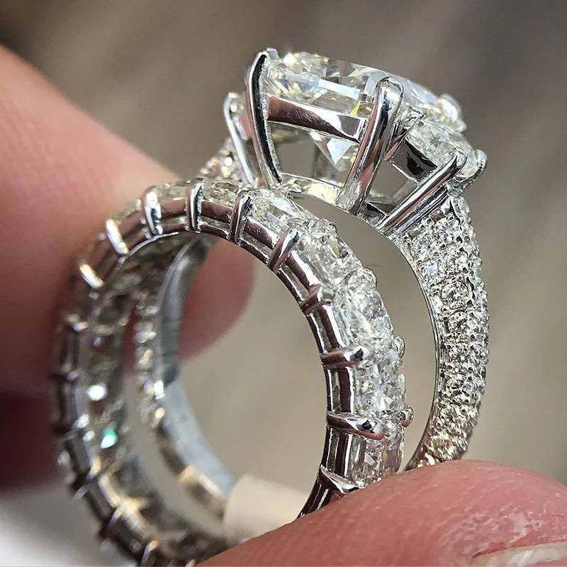 Title 4, Bague en argent sterling ornée de diamants et d...