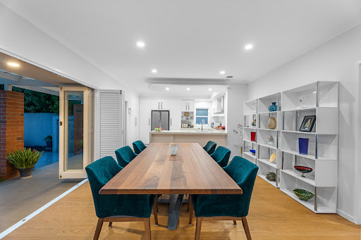 Maison contemporaine avec piscine et jardin 5