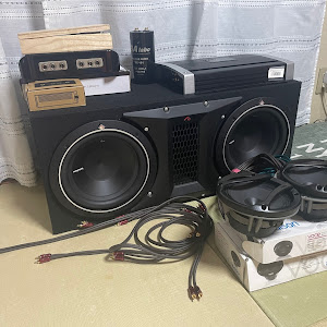 ヴォクシー ZRR80W