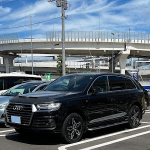 Q7 55TFSIクワトロ