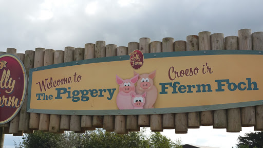 Folly Farm Piggery Entrance