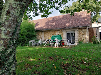 maison à Saint-Médard-de-Mussidan (24)