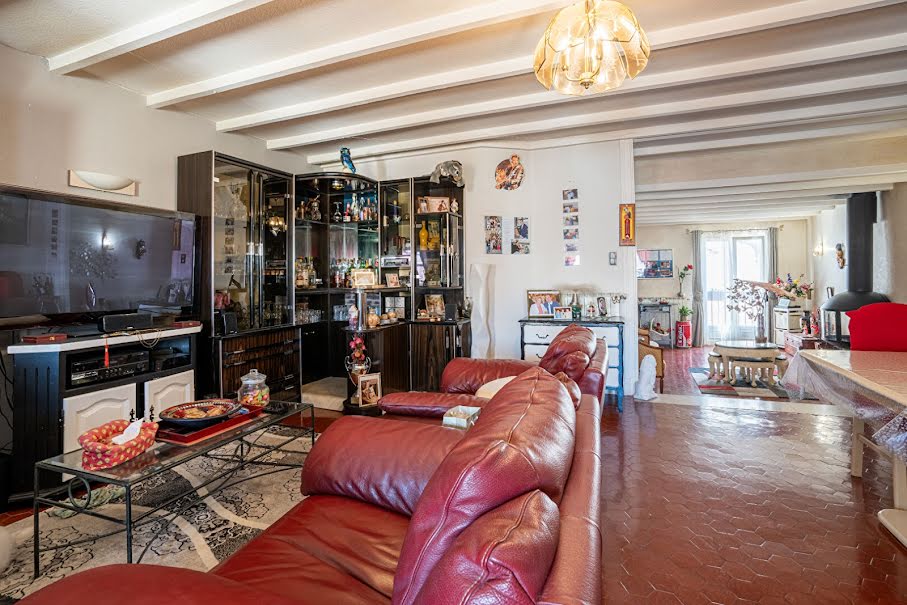 Vente appartement 5 pièces 160 m² à Carpentras (84200), 170 000 €