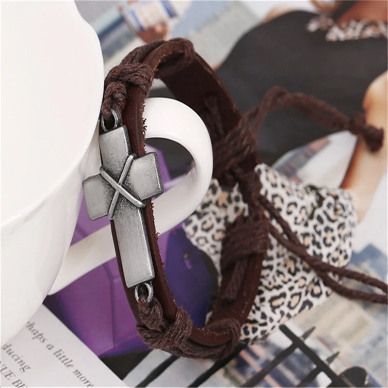 Bracelets en cuir marron