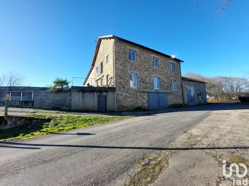 Vente maison 8 pièces 255 m² à Saint-Auvent (87310), 326 000 €