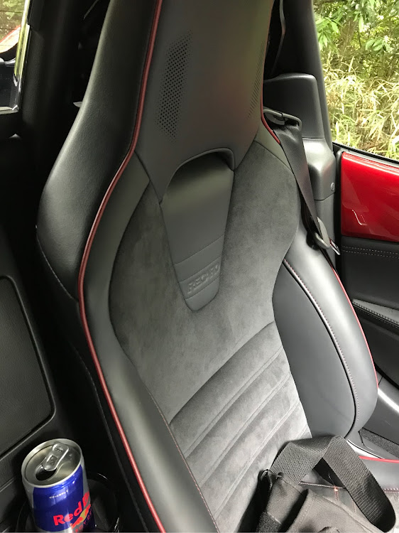 アクセラスポーツのロードスターrf・レビュー・#マツダ・おもしろレンタカーに関するカスタム事例の投稿画像4枚目