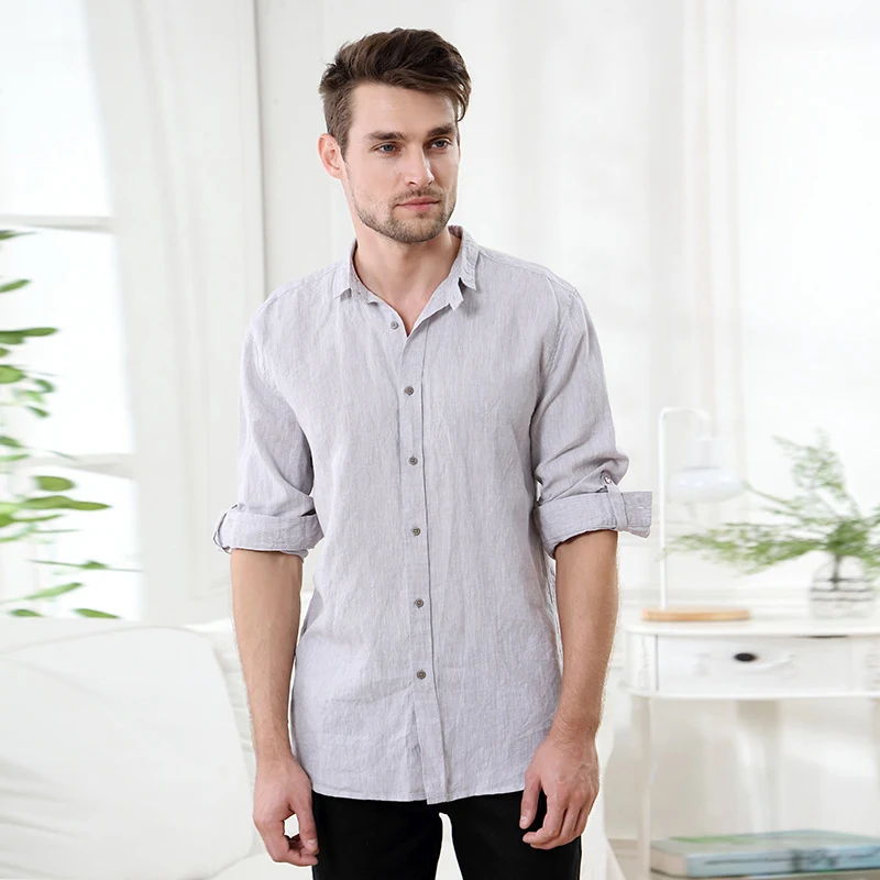 Herenoverhemd met lange mouwen en vierkante kraag, ideaal voor een stijlvolle look. Perfect voor zowel zakelijk als casual gebruik.