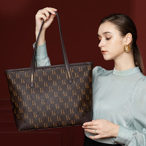 Title 4, Large Capacity Totes for Women with Personalize...