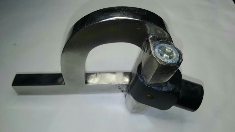 S660のDIY・牽引フック自作に関するカスタム事例の投稿画像5枚目