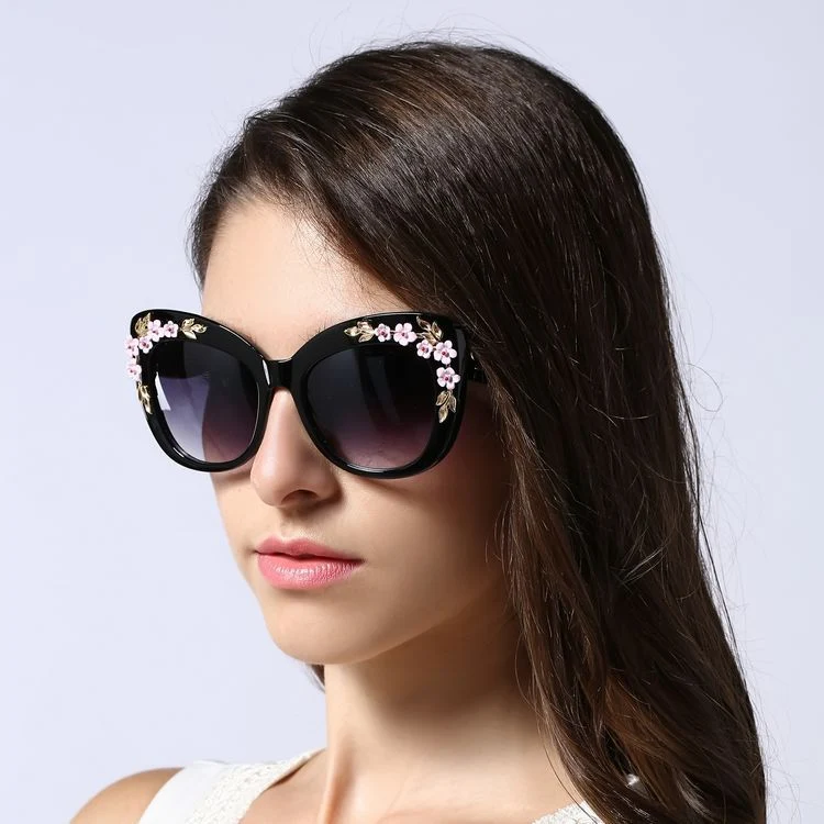Title 1, Lunettes de Soleil Femme Fleur
