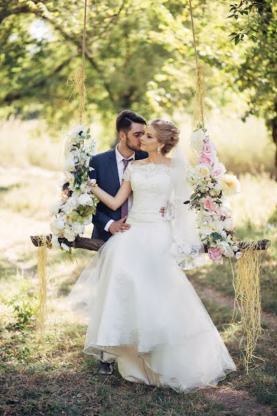 Fotógrafo de casamento Oksana Bilichenko (bili4enko). Foto de 17 de setembro 2016