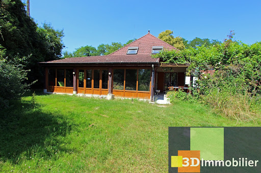 House with pool 3