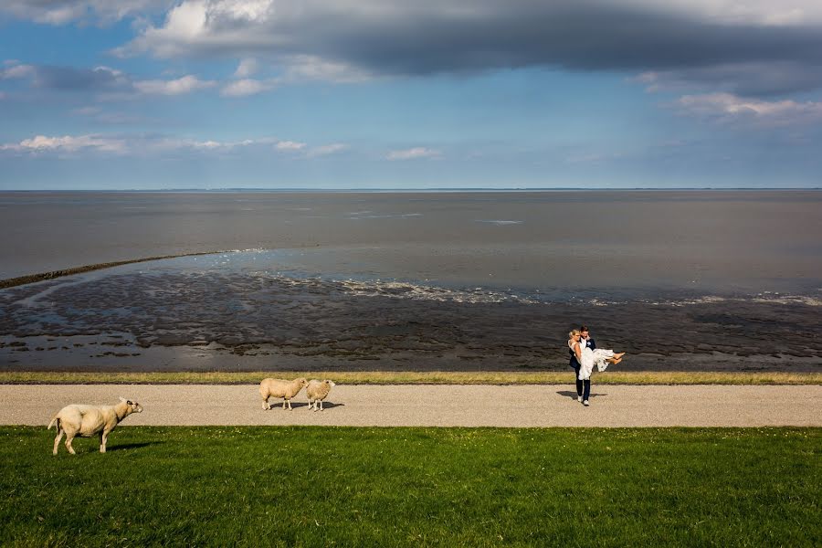 Svatební fotograf Louise Van Den Broek (momentsinlife). Fotografie z 10.října 2016