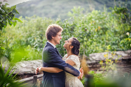 Fotógrafo de casamento Mihai Dumitru (mihaidumitru). Foto de 10 de outubro 2017