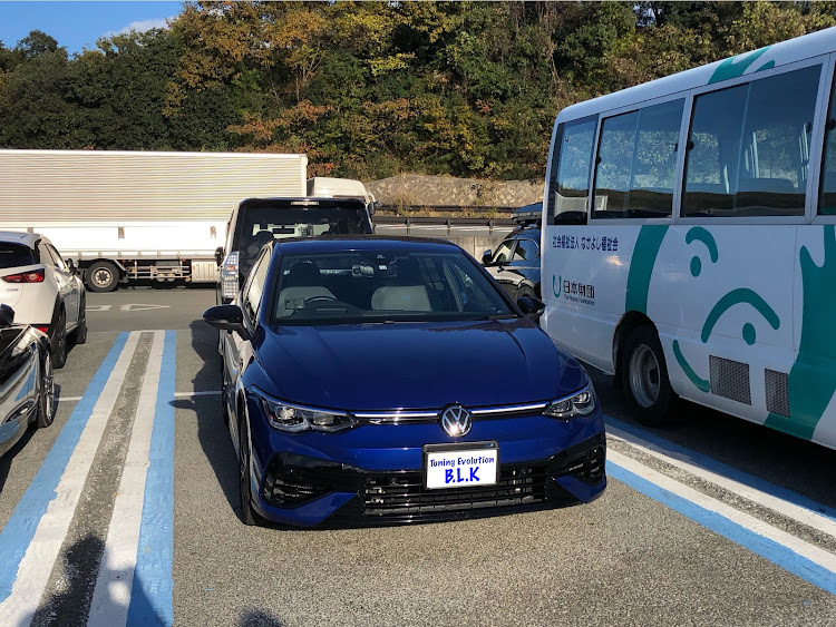 ゴルフ RのTuning Evolution B.L.K・今年の冬タイヤは？・ピックアップ間違いなし公開制限おくだ・2024ベストビデオ11月・良い休日に関するカスタム事例の投稿画像21枚目