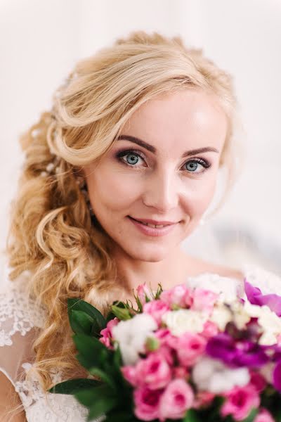 婚礼摄影师Ilya Antokhin（ilyaantokhin）。2017 3月12日的照片