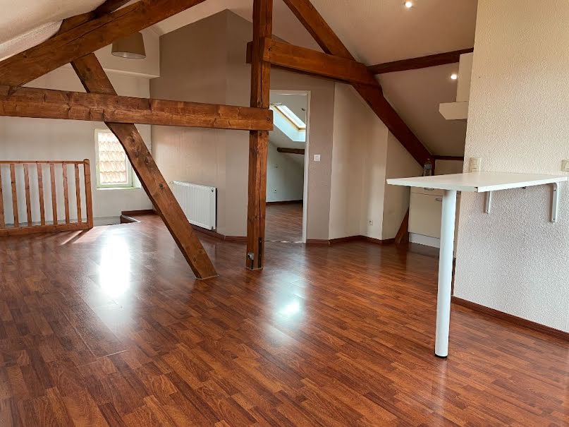 Location  appartement 2 pièces 63 m² à Echenoz-la-Méline (70000), 475 €