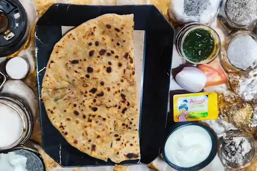 1 Pyaz Mirch Paratha