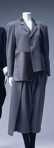 パンツ･スーツ