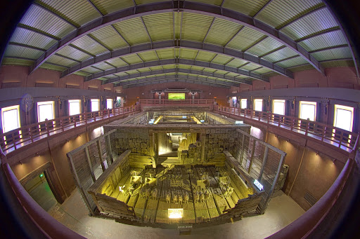 The queen's tombe Image 2