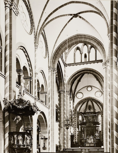 Essen: Catholic Parish Church St. Ludgerus (former Abbey Church of St. Liudger)