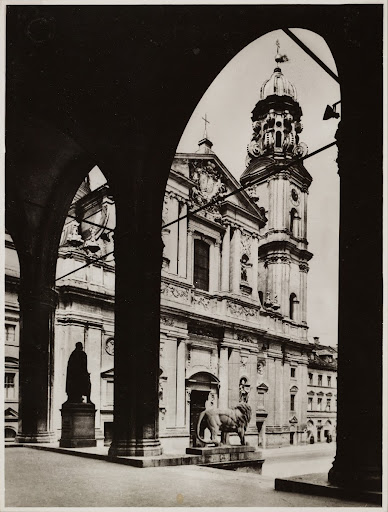 Munich: Catholic Church Saint Cajetan and Adelheid (Theatine Church)