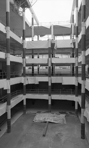 Chantier de Carré d'Art, vue de l'intérieur