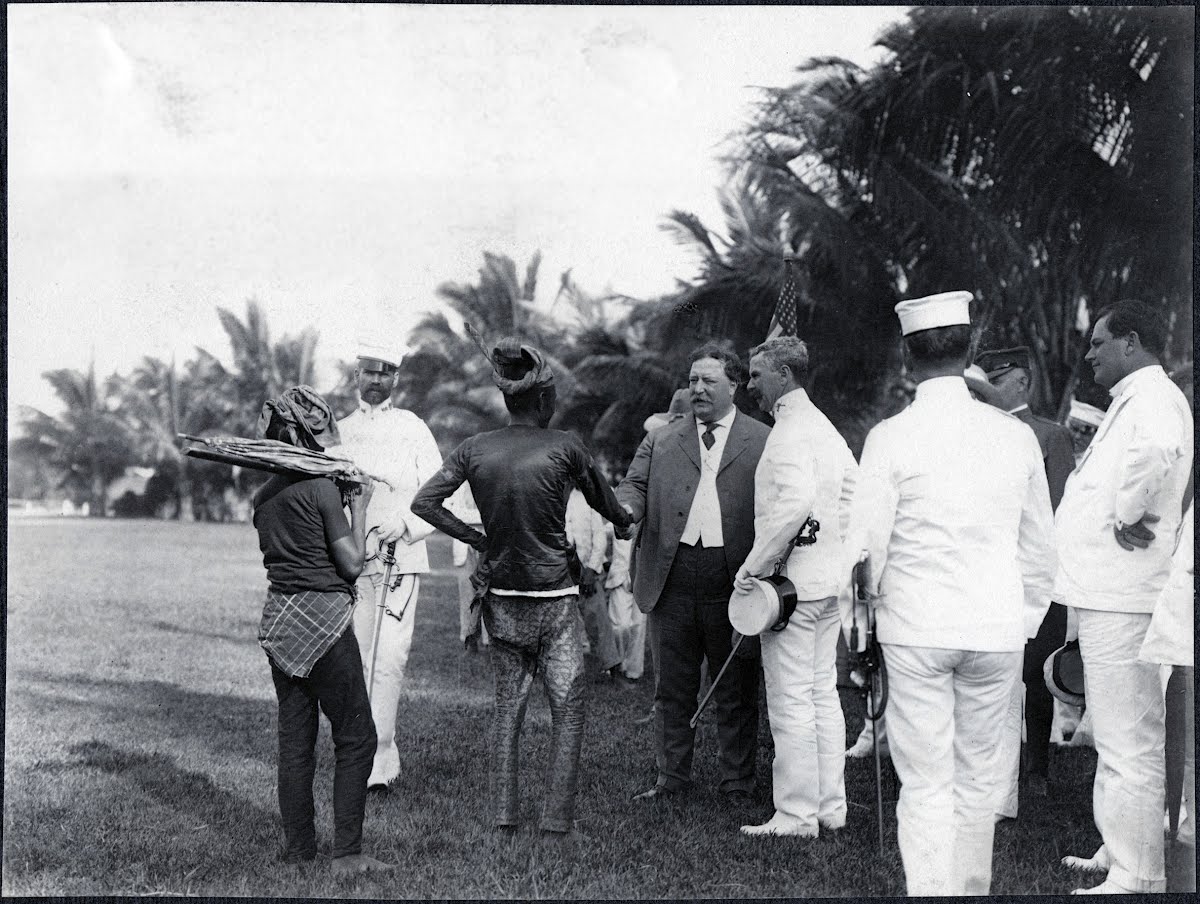 William Taft and Governor General Wright meet with Moro Datus