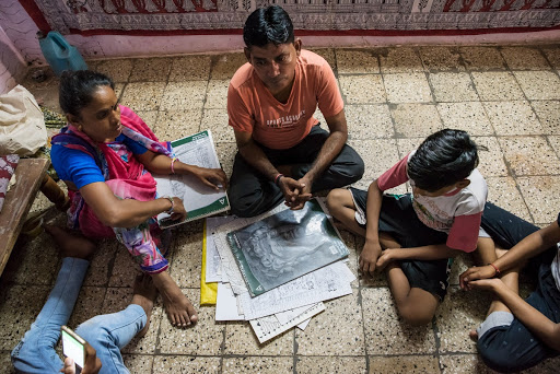 Mata ni Pachedi: Jagdish Chitara with his family