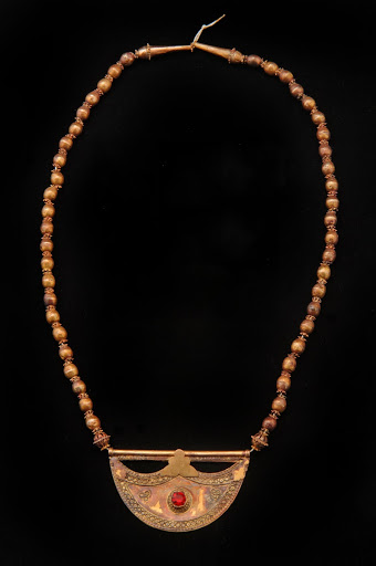 Mirayyah Um-Hilal (Half-Moon Shaped) Necklace